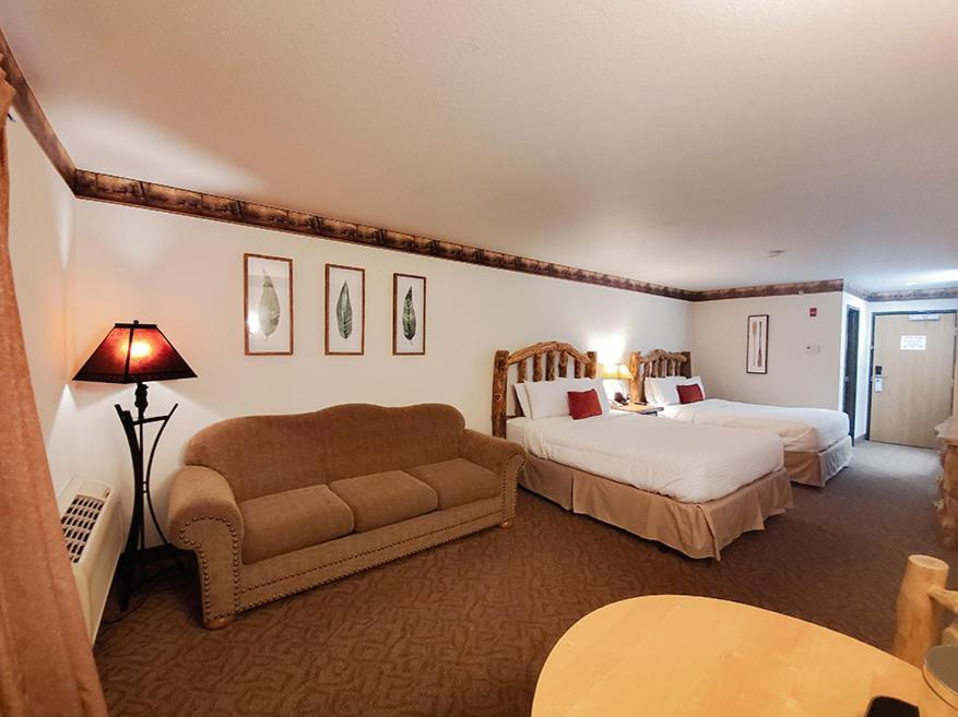 Utica Grand Bear Resort At Starved Rock מראה חיצוני תמונה