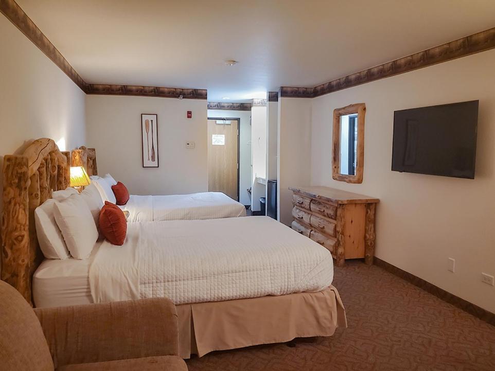Utica Grand Bear Resort At Starved Rock מראה חיצוני תמונה
