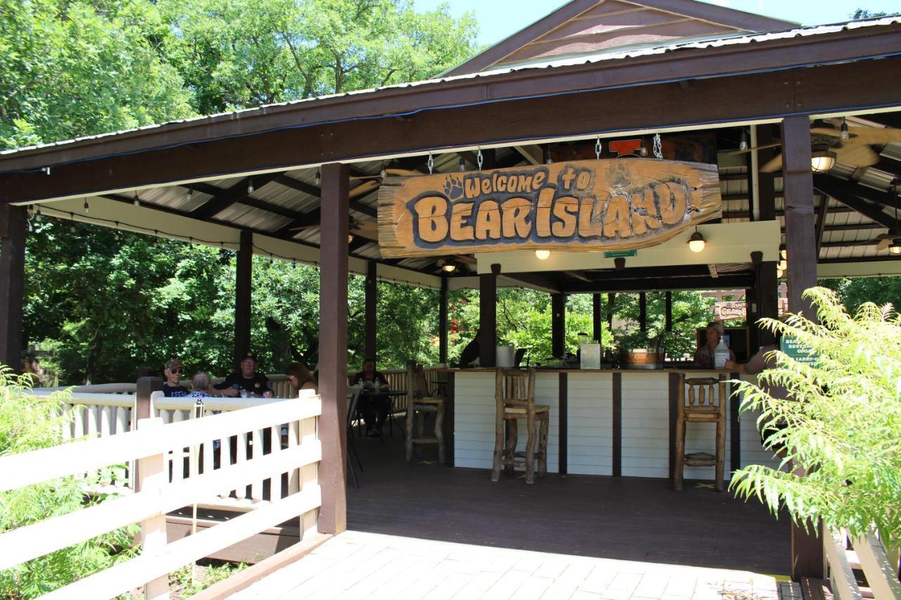 Utica Grand Bear Resort At Starved Rock מראה חיצוני תמונה