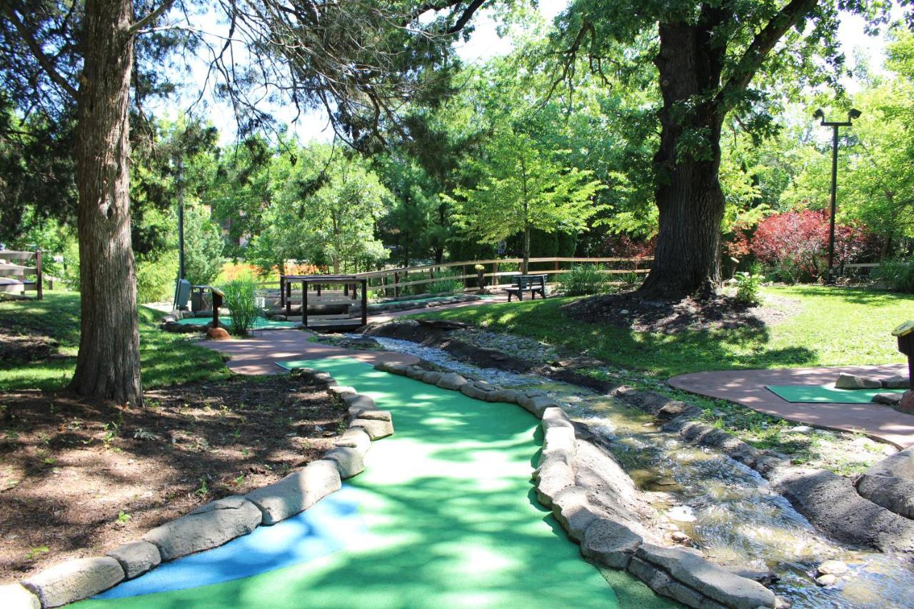 Utica Grand Bear Resort At Starved Rock מראה חיצוני תמונה